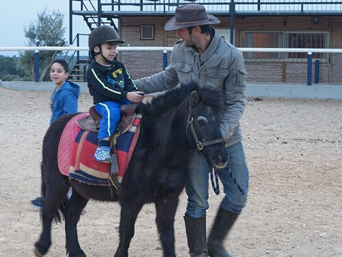 חוות מונפורטויטו